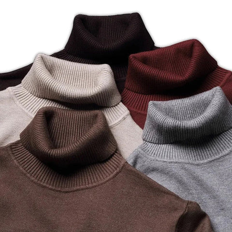 Fine-knit turtleneck sweaters in several colors