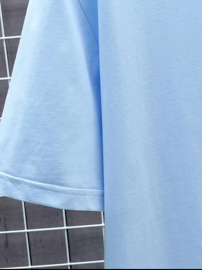 V-neck T-shirt, additional photo
