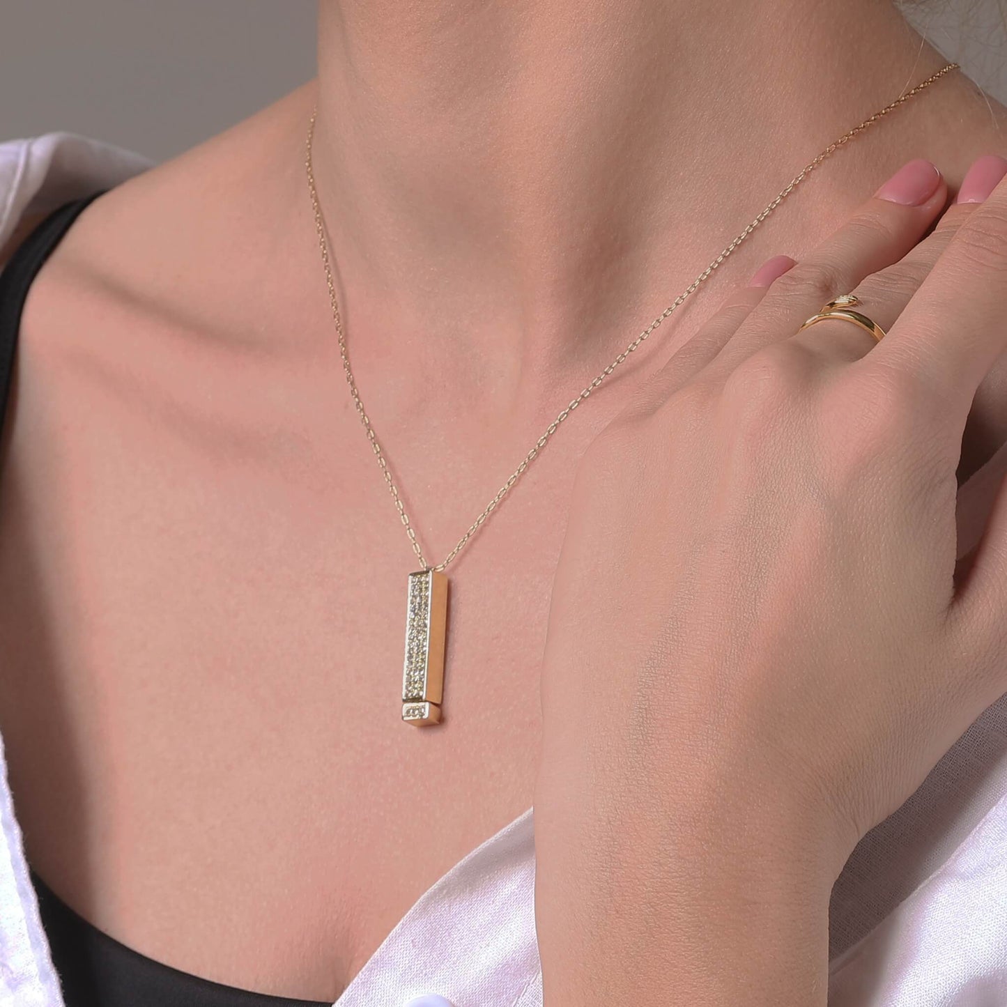 Collana con Messaggio Nascosto Amore – Il Regalo Romantico Perfetto