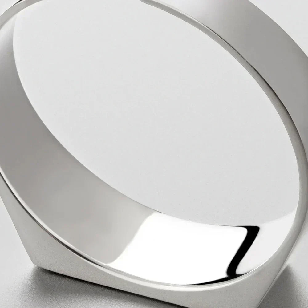 Close-up of the polished band of the signet ring