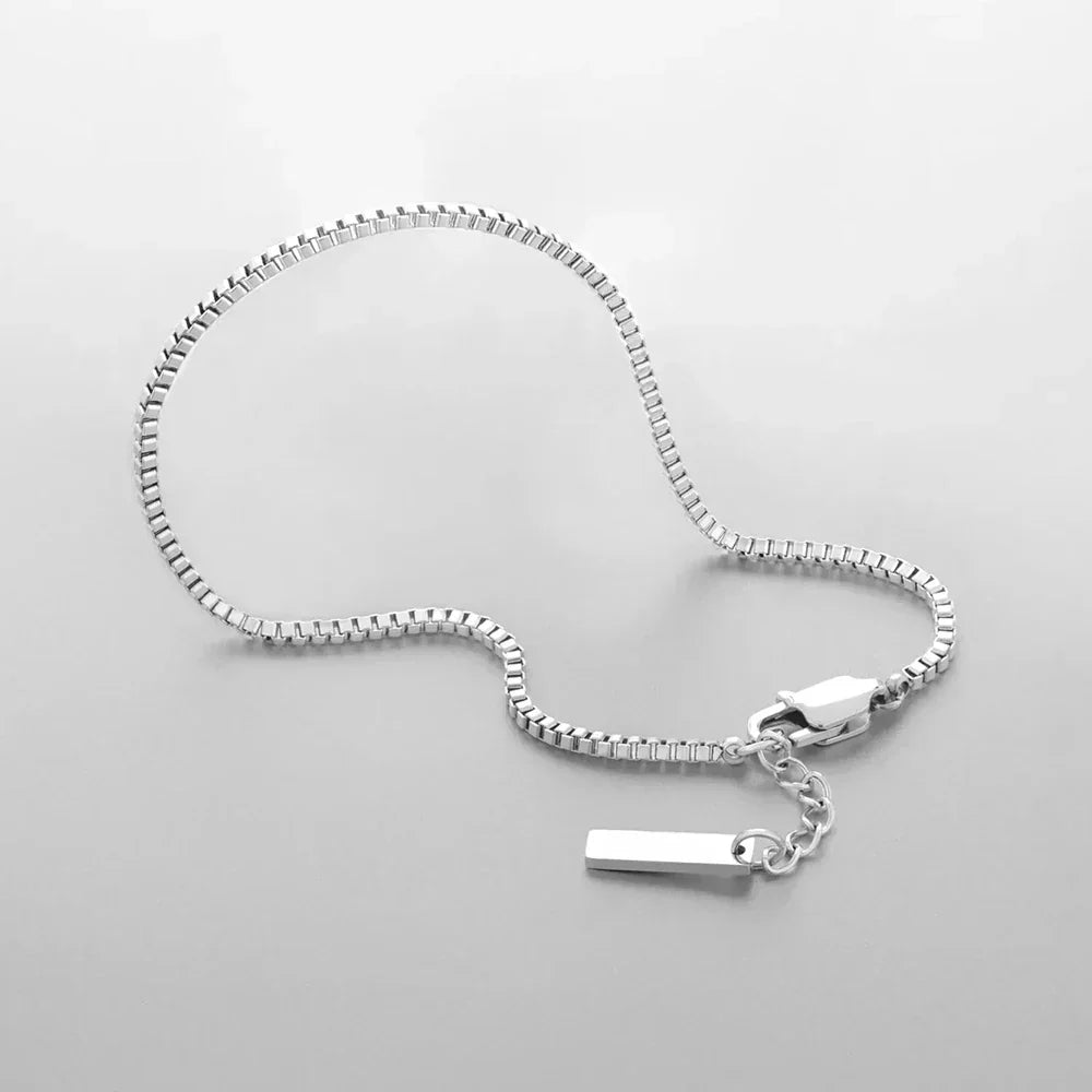 Silver-tone box chain bracelet