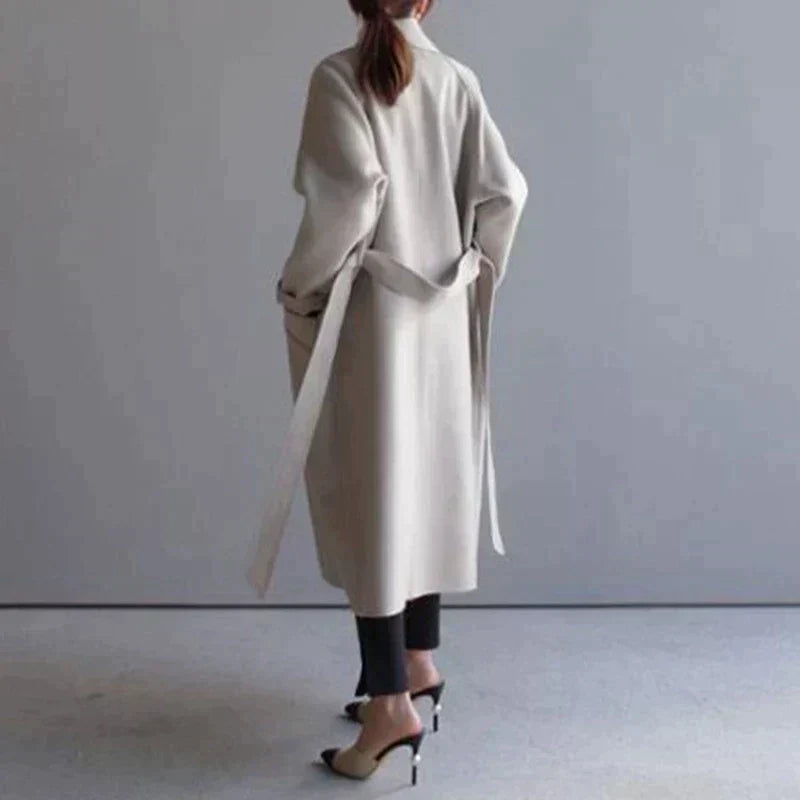 Luxora | Trench di lusso in lana